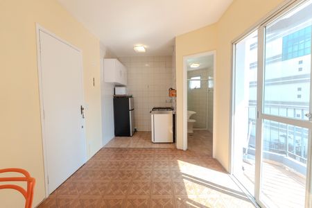 Apartamento à venda com 30m², 1 quarto e 1 vaga Apartamento à venda com 30m², 1 quarto e 1 vagaSala