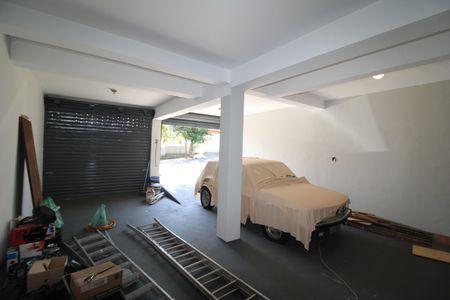 Casa à venda com 210m², 3 quartos e 4 vagasGaragem