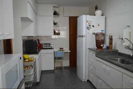 Apartamento à venda com 91m², 3 quartos e 1 vagaCozinha
