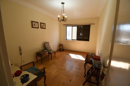 Apartamento à venda com 221m², 5 quartos e 2 vagasSuíte 4