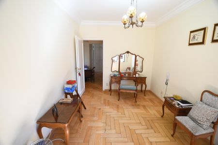 Apartamento à venda com 221m², 5 quartos e 2 vagasSuíte 4