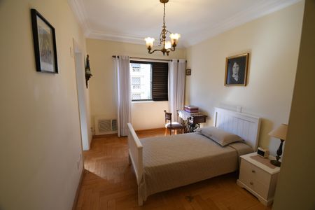 Apartamento à venda com 221m², 5 quartos e 2 vagasSuíte 2