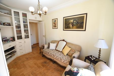 Apartamento à venda com 221m², 5 quartos e 2 vagasSuíte 1