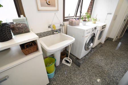 Apartamento à venda com 221m², 5 quartos e 2 vagasÁrea de Serviço