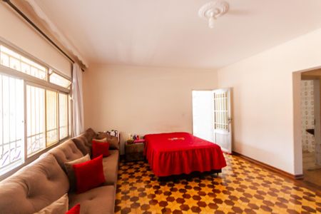 Casa à venda com 150m², 3 quartos e 1 vaga Casa à venda com 150m², 3 quartos e 1 vagaSala