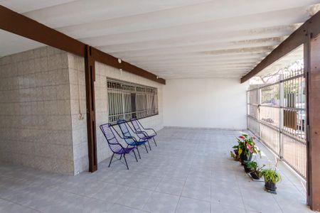 Casa à venda com 150m², 3 quartos e 1 vaga Casa à venda com 150m², 3 quartos e 1 vagaGaragem