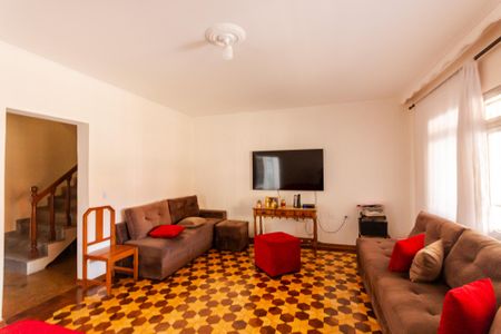 Casa à venda com 150m², 3 quartos e 1 vaga Casa à venda com 150m², 3 quartos e 1 vagaSala