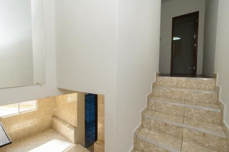 Casa para alugar com 70m², 3 quartos e 2 vagas Casa para alugar com 70m², 3 quartos e 2 vagasAcesso aos Quartos