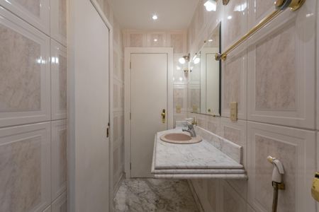 Apartamento à venda com 350m², 3 quartos e 3 vagasBanheiro Social