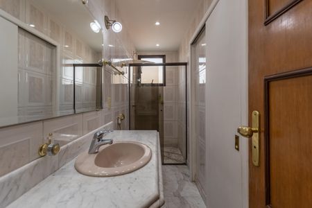 Apartamento à venda com 350m², 3 quartos e 3 vagasBanheiro Social