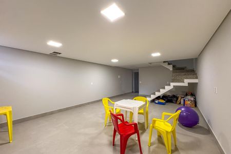 Casa à venda com 238m², 3 quartos e 6 vagasSalão