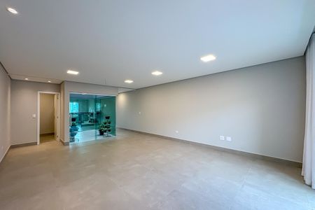 Sala de casa à venda com 3 quartos, 238m² em Santa Terezinha, São Bernardo do Campo