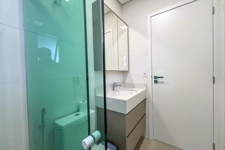 Casa à venda com 238m², 3 quartos e 6 vagasBanheiro da Suíte 1