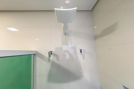 Casa à venda com 238m², 3 quartos e 6 vagasBanheiro da Suíte 2