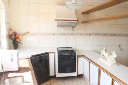 Casa para alugar com 162m², 2 quartos e sem vagaCozinha