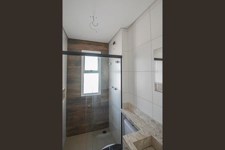 Apartamento à venda com 64m², 2 quartos e 1 vaga Apartamento à venda com 64m², 2 quartos e 1 vagaBanheiro da Suíte