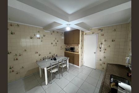 Casa para alugar com 104m², 3 quartos e 2 vagasCozinha