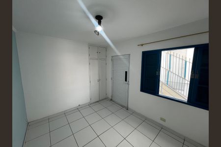 Quarto C/ Elevador de casa para alugar com 3 quartos, 104m² em Vila Romero, São Paulo