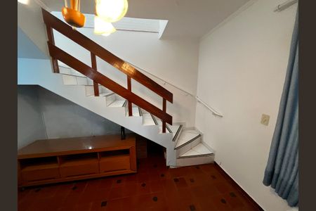 Casa para alugar com 104m², 3 quartos e 2 vagasCorredor