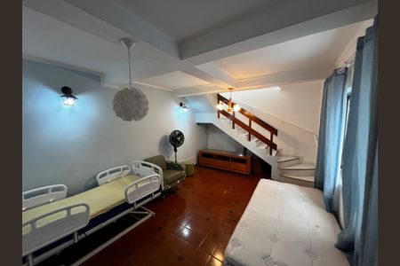 Sala de casa para alugar com 3 quartos, 104m² em Vila Romero, São Paulo