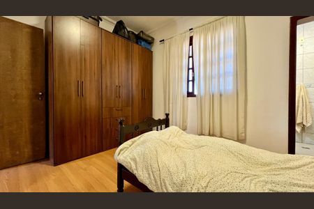 Casa à venda com 130m², 3 quartos e 3 vagas Casa à venda com 130m², 3 quartos e 3 vagasQuaro 2