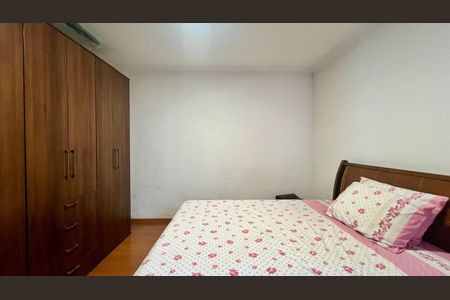 Casa à venda com 130m², 3 quartos e 3 vagas Casa à venda com 130m², 3 quartos e 3 vagasQuaro 1