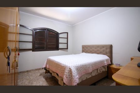 Casa à venda com 219m², 3 quartos e 4 vagasSuíte