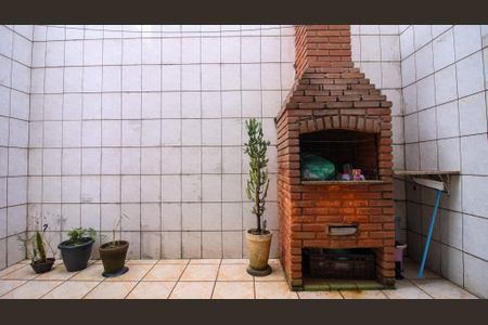 Casa à venda com 219m², 3 quartos e 4 vagasÁrea de Serviço/Quintal