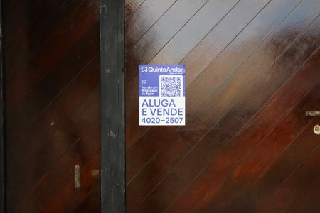 Casa à venda com 219m², 3 quartos e 4 vagasPlaquinha