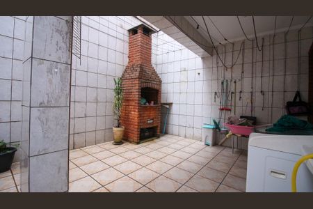 Casa à venda com 219m², 3 quartos e 4 vagasÁrea de Serviço/Quintal