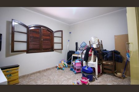 Casa à venda com 219m², 3 quartos e 4 vagasQuarto 1