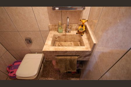 Casa à venda com 219m², 3 quartos e 4 vagasLavabo 1