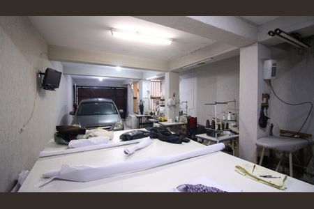 Casa à venda com 219m², 3 quartos e 4 vagasGaragem