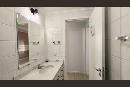 Apartamento à venda com 75m², 2 quartos e 2 vagas Apartamento à venda com 75m², 2 quartos e 2 vagasBanheiro Social