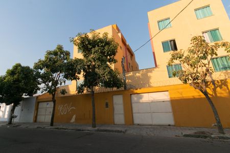 Apartamento para alugar com 68m², 2 quartos e 1 vagaFachada