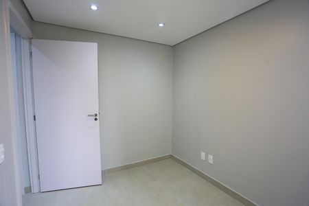Quarto 1 de apartamento para alugar com 2 quartos, 44m² em Jardim Monte Alegre, São Paulo