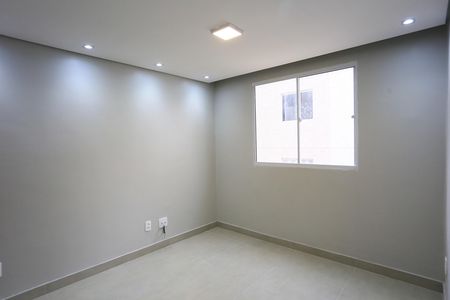 Sala de apartamento para alugar com 2 quartos, 44m² em Jardim Monte Alegre, São Paulo