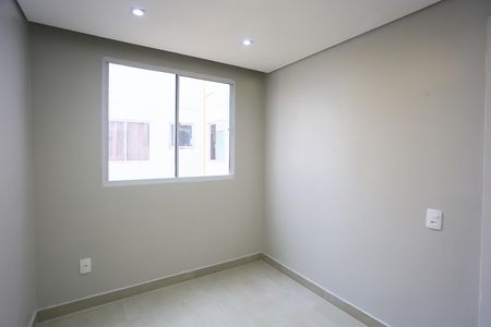 Quarto 1 de apartamento para alugar com 2 quartos, 44m² em Jardim Monte Alegre, São Paulo