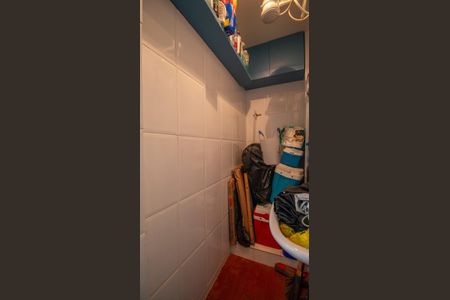 Apartamento à venda com 82m², 2 quartos e 1 vaga Apartamento à venda com 82m², 2 quartos e 1 vagaBanheiro de Serviço