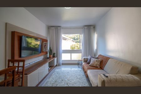 Apartamento à venda com 82m², 2 quartos e 1 vaga Apartamento à venda com 82m², 2 quartos e 1 vagaSala