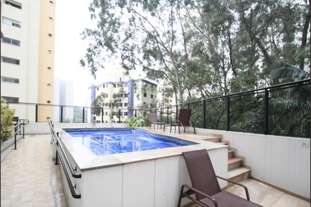Apartamento à venda com 48m², 2 quartos e 1 vaga Apartamento à venda com 48m², 2 quartos e 1 vagaÁrea comum - Piscina
