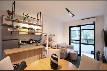 Sala de apartamento à venda com 2 quartos, 48m² em Vila Suzana, São Paulo