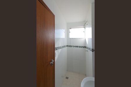 Apartamento para alugar com 95m², 2 quartos e 2 vagasBanheiro do Quarto 1