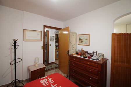 Apartamento à venda com 100m², 3 quartos e 2 vagasQuarto 2