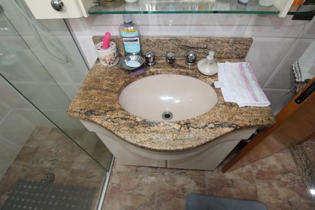 Apartamento à venda com 100m², 3 quartos e 2 vagasBanheiro do Quarto 1