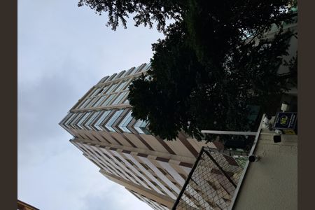 Apartamento à venda com 80m², 2 quartos e 2 vagas Apartamento à venda com 80m², 2 quartos e 2 vagasFachada