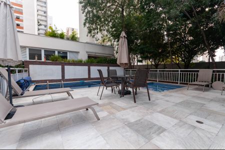 Apartamento à venda com 80m², 2 quartos e 2 vagas Apartamento à venda com 80m², 2 quartos e 2 vagasÁrea Comum - Piscina