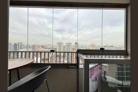 Varanda de kitnet/studio para alugar com 1 quarto, 25m² em Vila Olímpia, São Paulo