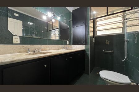 Apartamento à venda com 161m², 4 quartos e 1 vagaBanheiro Social