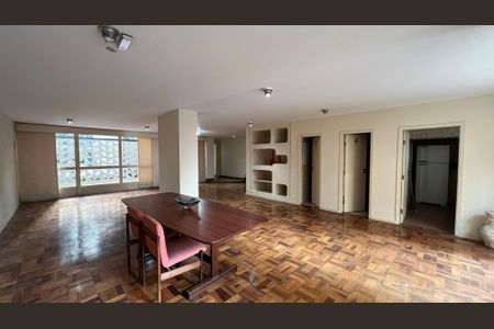 Apartamento à venda com 161m², 4 quartos e 1 vagaÁrea comum